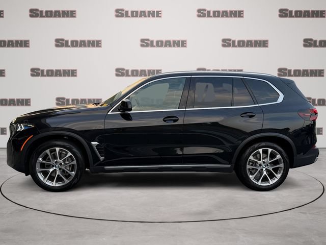 Used 2024 BMW X5 xDrive40i w/ Premium Package AWD/4WD image 2