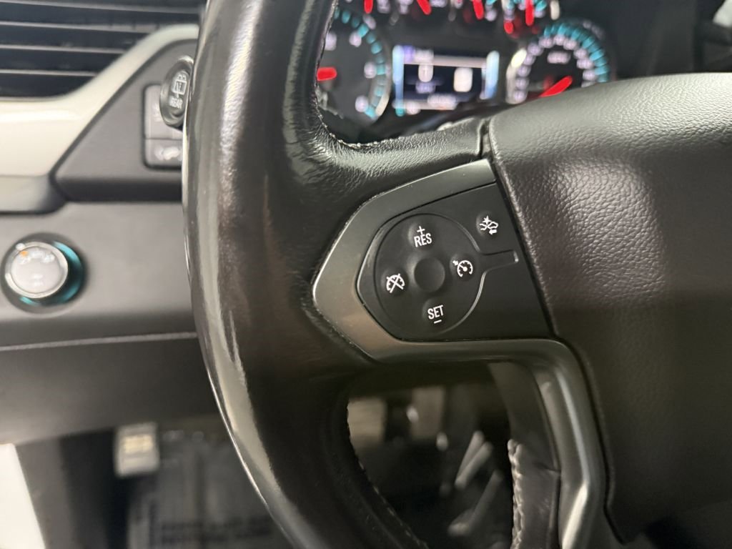 Used 2018 Chevrolet Suburban LT image 17
