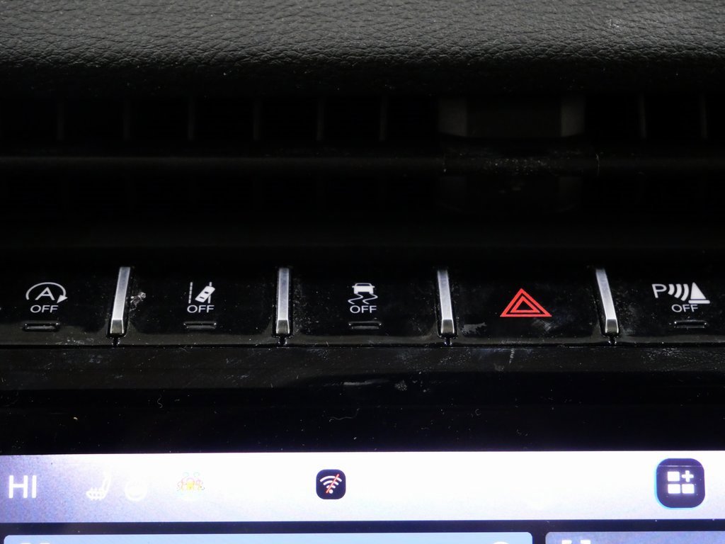 Used 2022 Jeep Grand Cherokee L Limited image 21