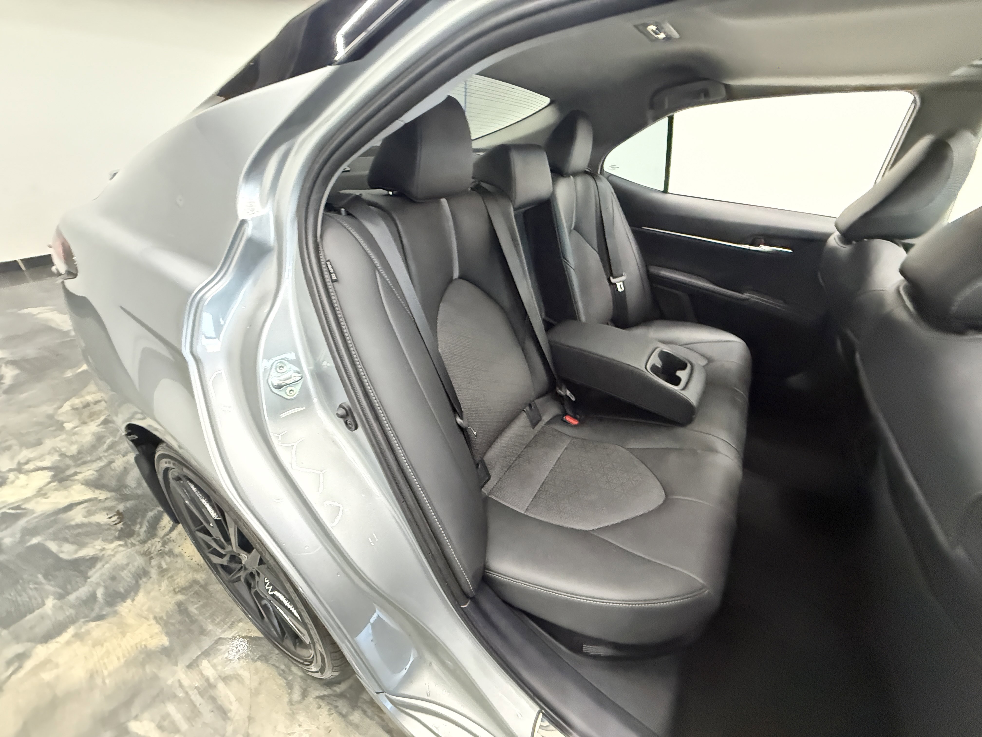 Used 2023 Toyota Camry XSE FWD image 24