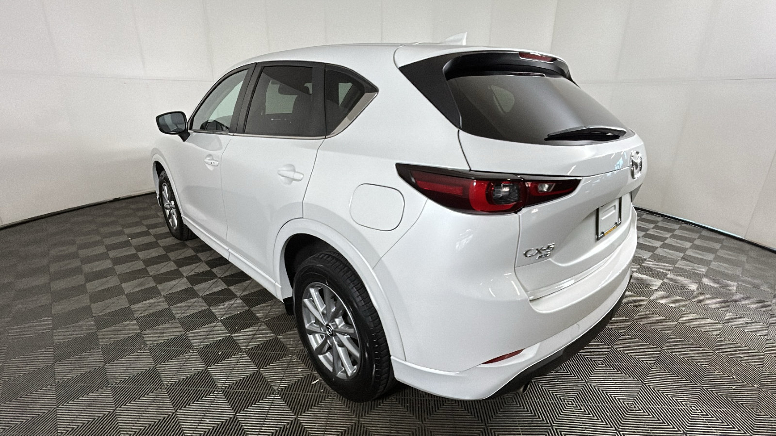 Used 2025 MAZDA CX-5 AWD 2.5 S w/ Preferred Package image 5