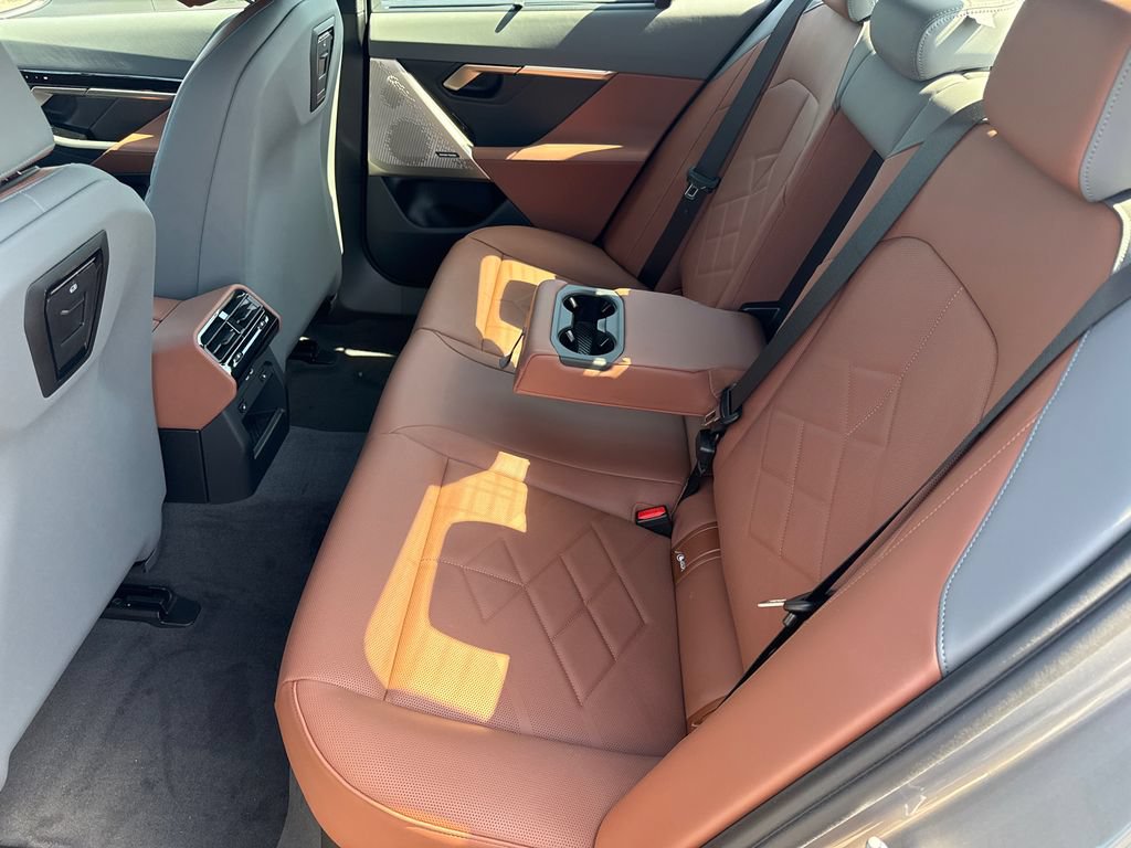 New 2026 BMW 530i xDrive w/ Executive Package AWD/4WD image 18