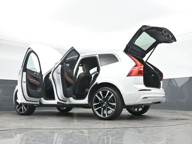 Used 2023 Volvo XC60 B5 Ultimate image 55