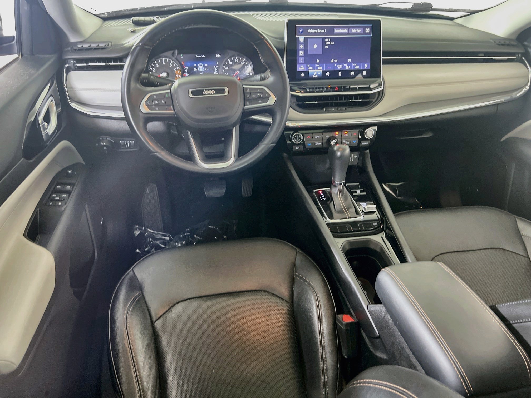 Used 2022 Jeep Compass Limited w/ Sun and Sound Group AWD/4WD image 21