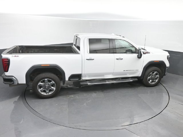 Used 2025 GMC Sierra 2500 SLT w/ SLT Convenience Package AWD/4WD image 36