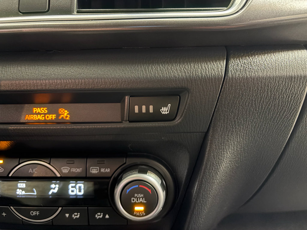 Used 2018 MAZDA MAZDA3 Grand Touring w/ Premium Equipment Package image 22