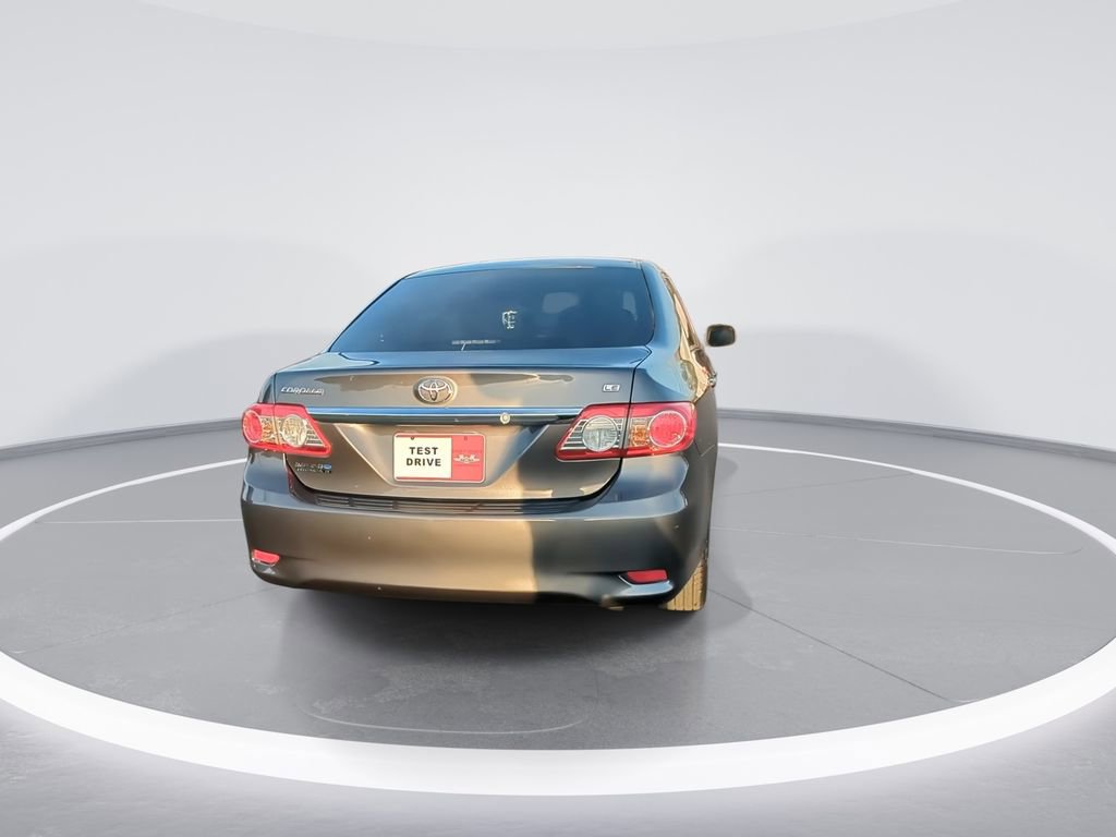 Used 2013 Toyota Corolla LE image 7