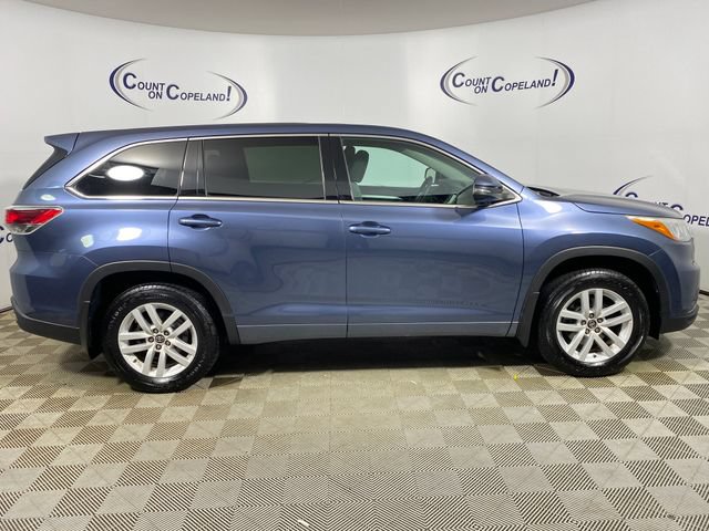 Used 2016 Toyota Highlander LE AWD/4WD image 7