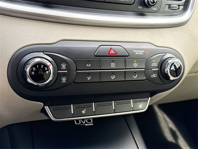 Used 2016 Kia Sorento LX w/ LX Convenience Package image 21