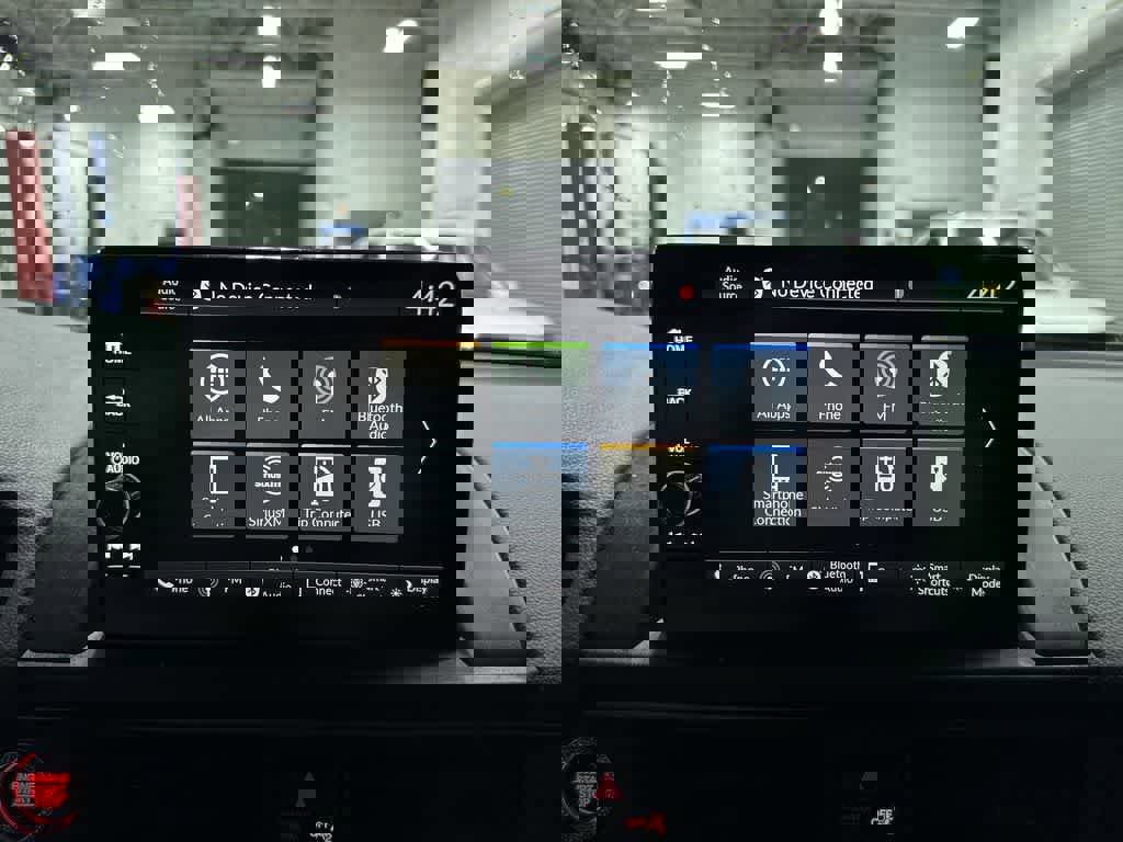 Used 2025 Honda Pilot TrailSport image 21