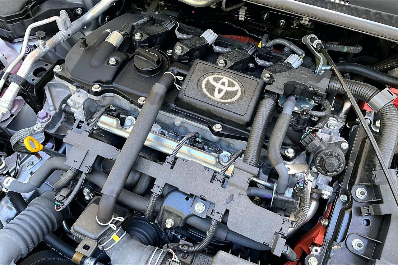 Used 2025 Toyota Corolla LE image 28