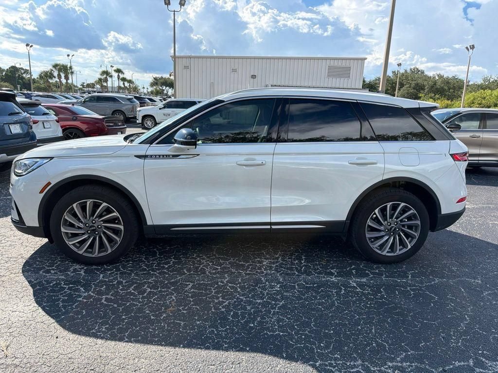 Used 2024 Lincoln Corsair Reserve w/ Equipment Group 201A FWD image 6