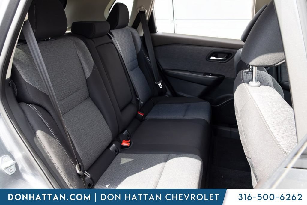 Used 2023 Nissan Rogue SV AWD/4WD image 17