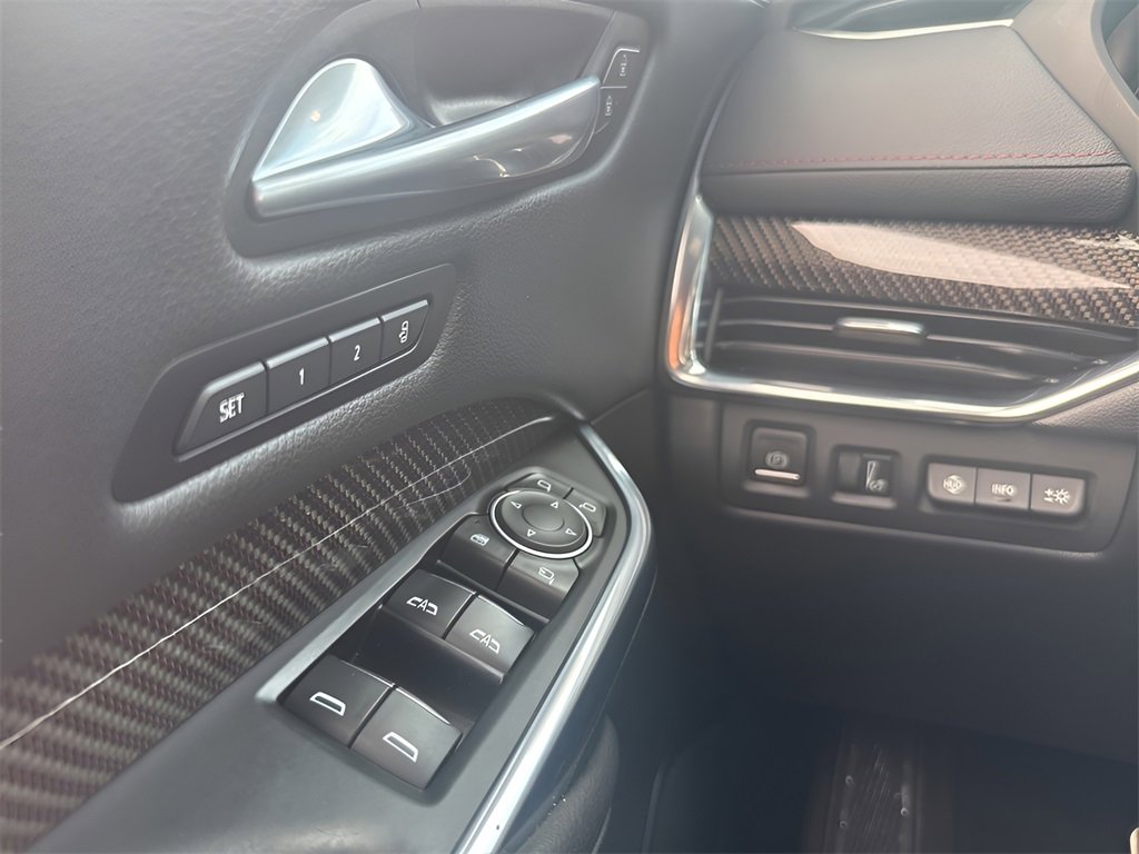 Certified 2022 Cadillac XT4 Sport image 30