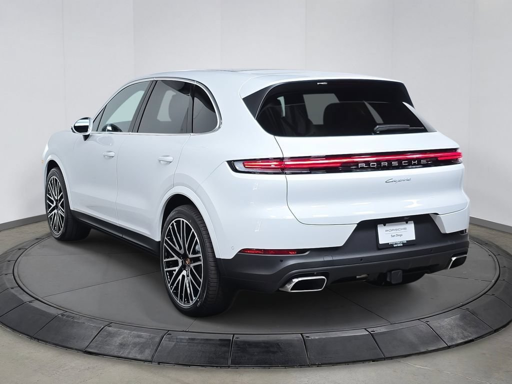 Certified 2026 Porsche Cayenne AWD/4WD image 3