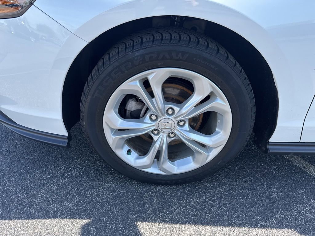 Certified 2023 Honda Accord LX image 11