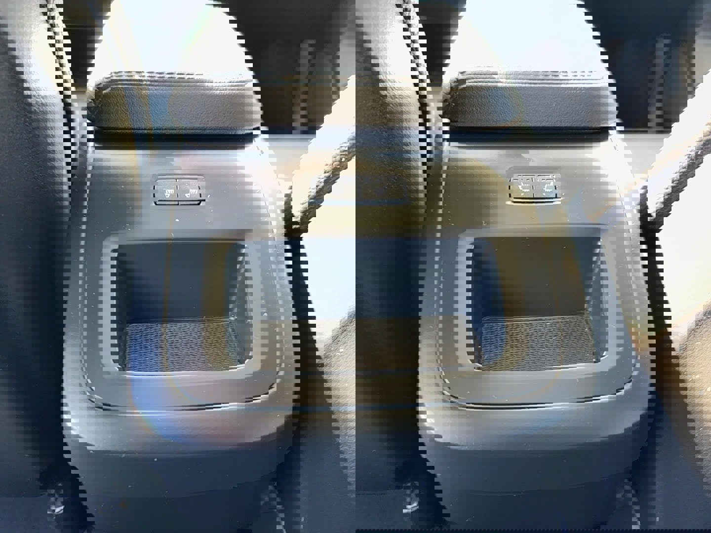 Certified 2023 Volvo XC60 B5 Plus image 16