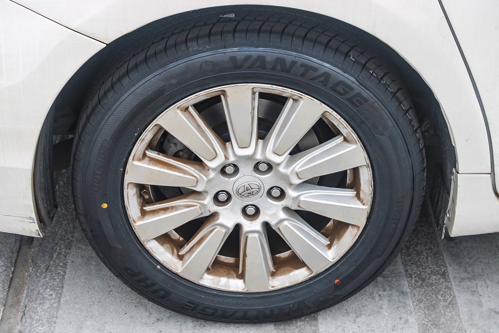 Used 2017 Toyota Sienna Limited image 13