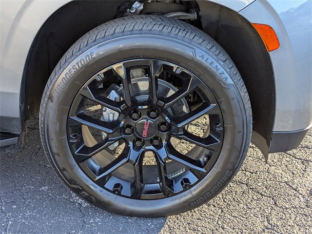 Used 2023 GMC Yukon SLT image 11