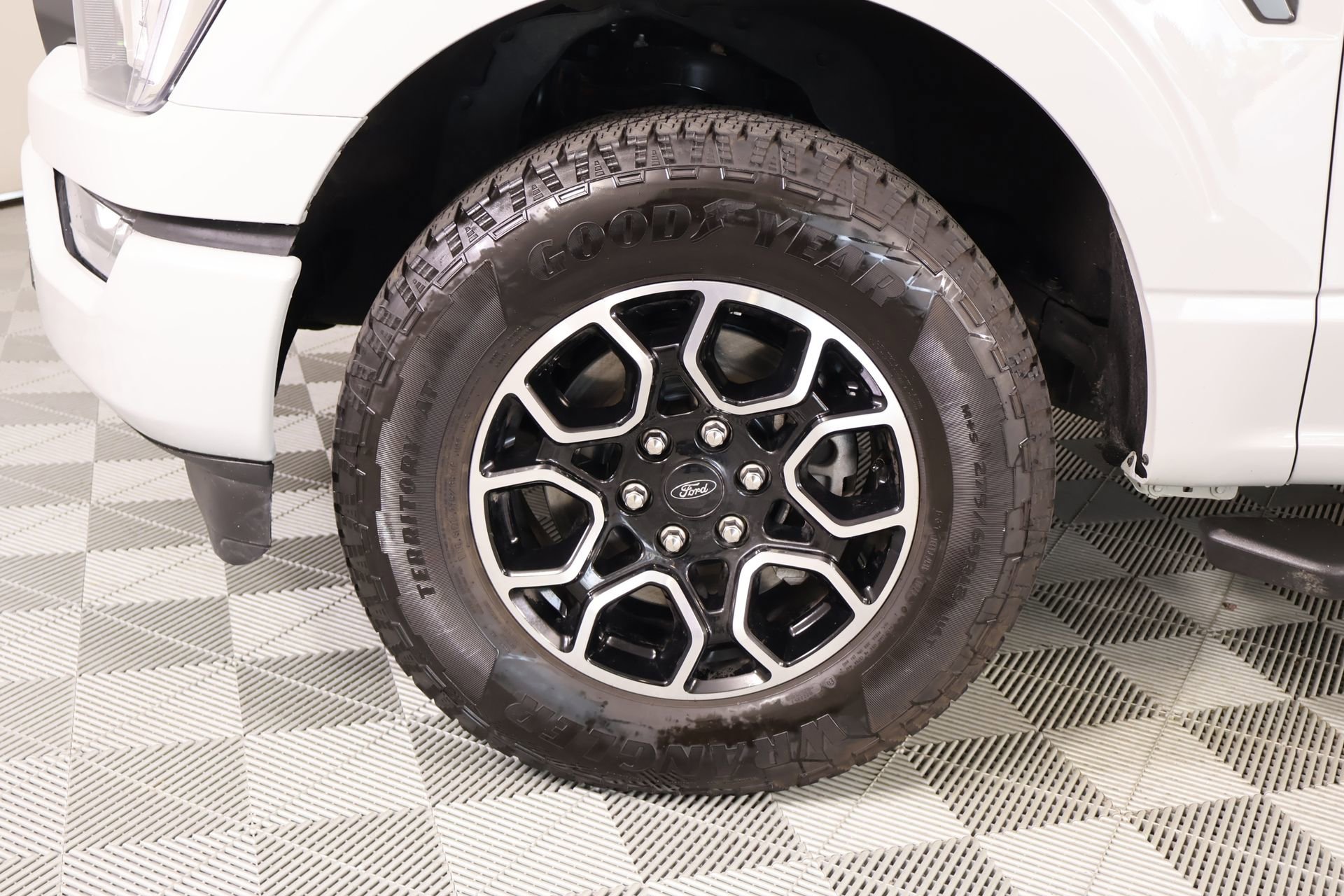 Used 2023 Ford F150 XLT w/ Equipment Group 302A High AWD/4WD image 18