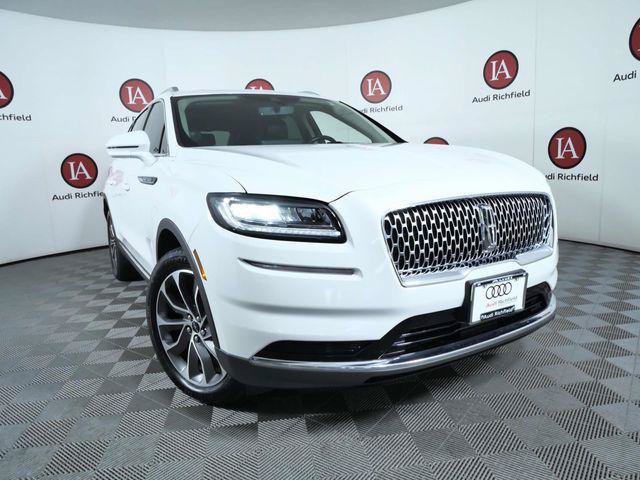 Used 2023 Lincoln Nautilus Reserve w/ Luxury Package AWD/4WD image 2