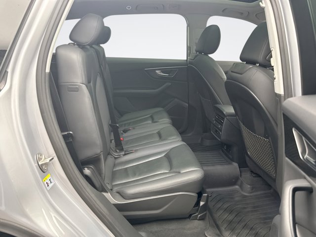 Used 2022 Audi Q7 2.0T Premium Plus AWD/4WD image 21