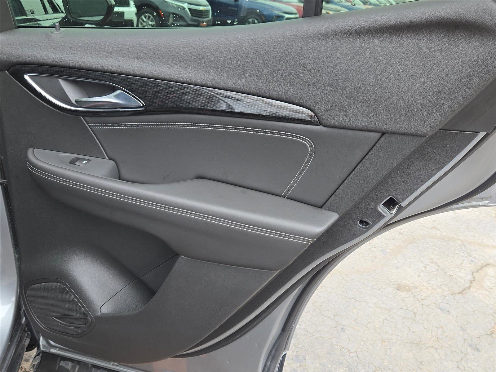 Used 2023 Buick Envision Essence w/ Technology Package I AWD/4WD image 10