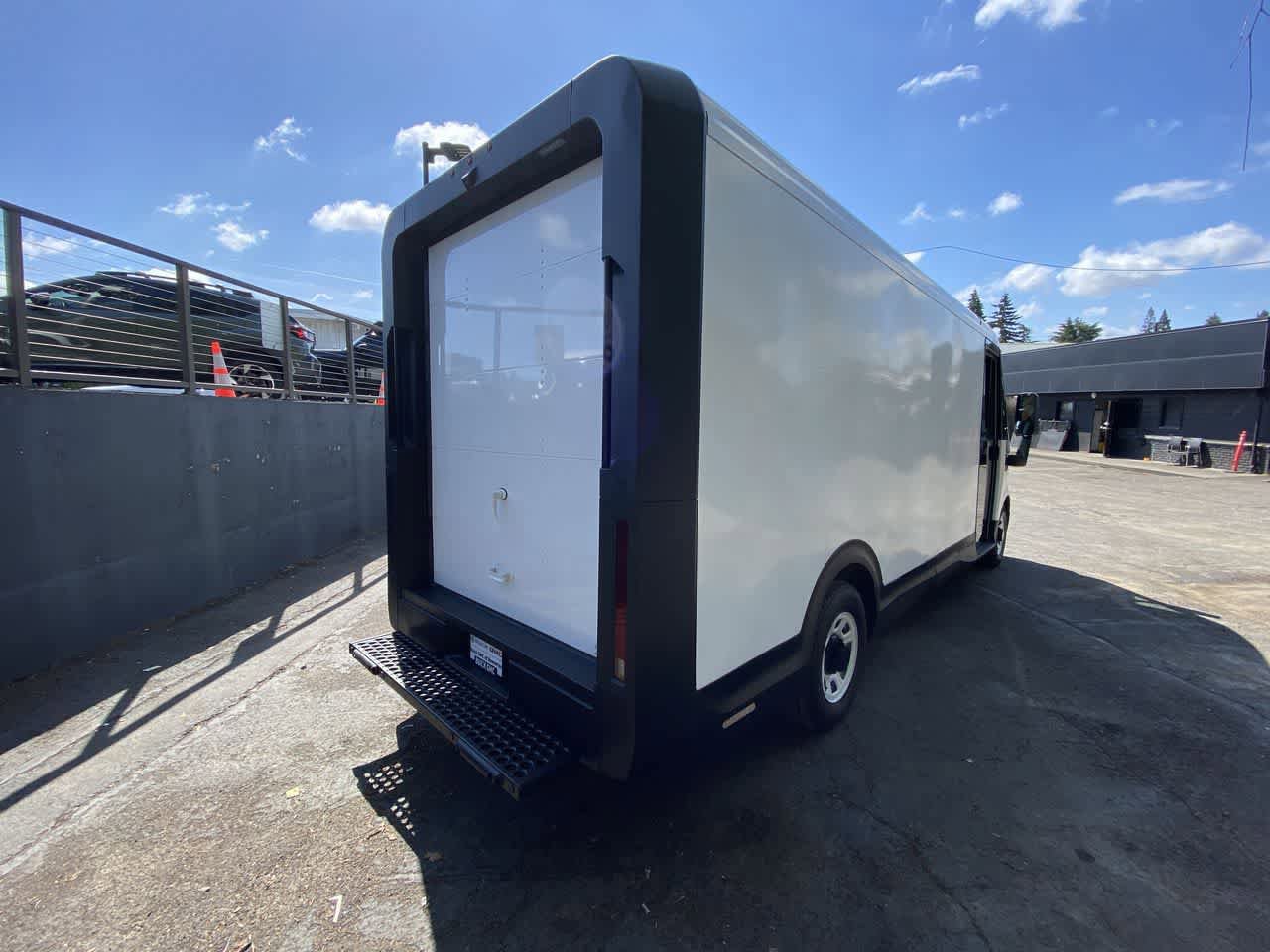 Used 2023 Chevrolet Brightdrop 600 w/ Active Safety Package 2 AWD/4WD image 6