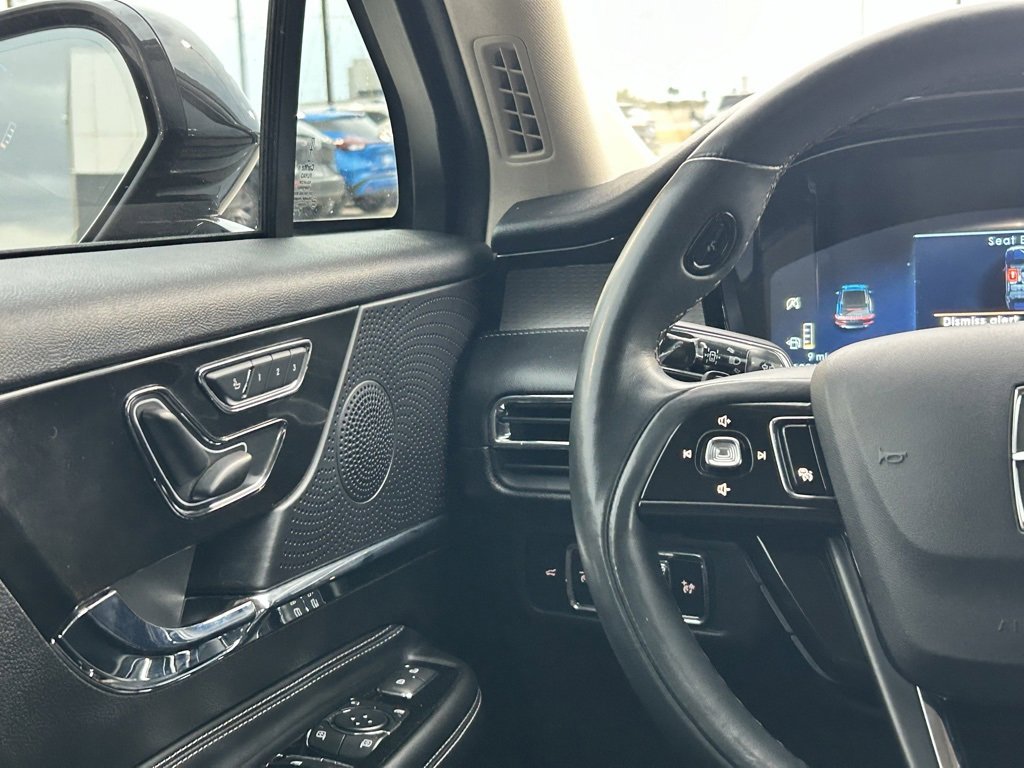 Used 2023 Lincoln Corsair Reserve w/ Equipment Group 201A image 14