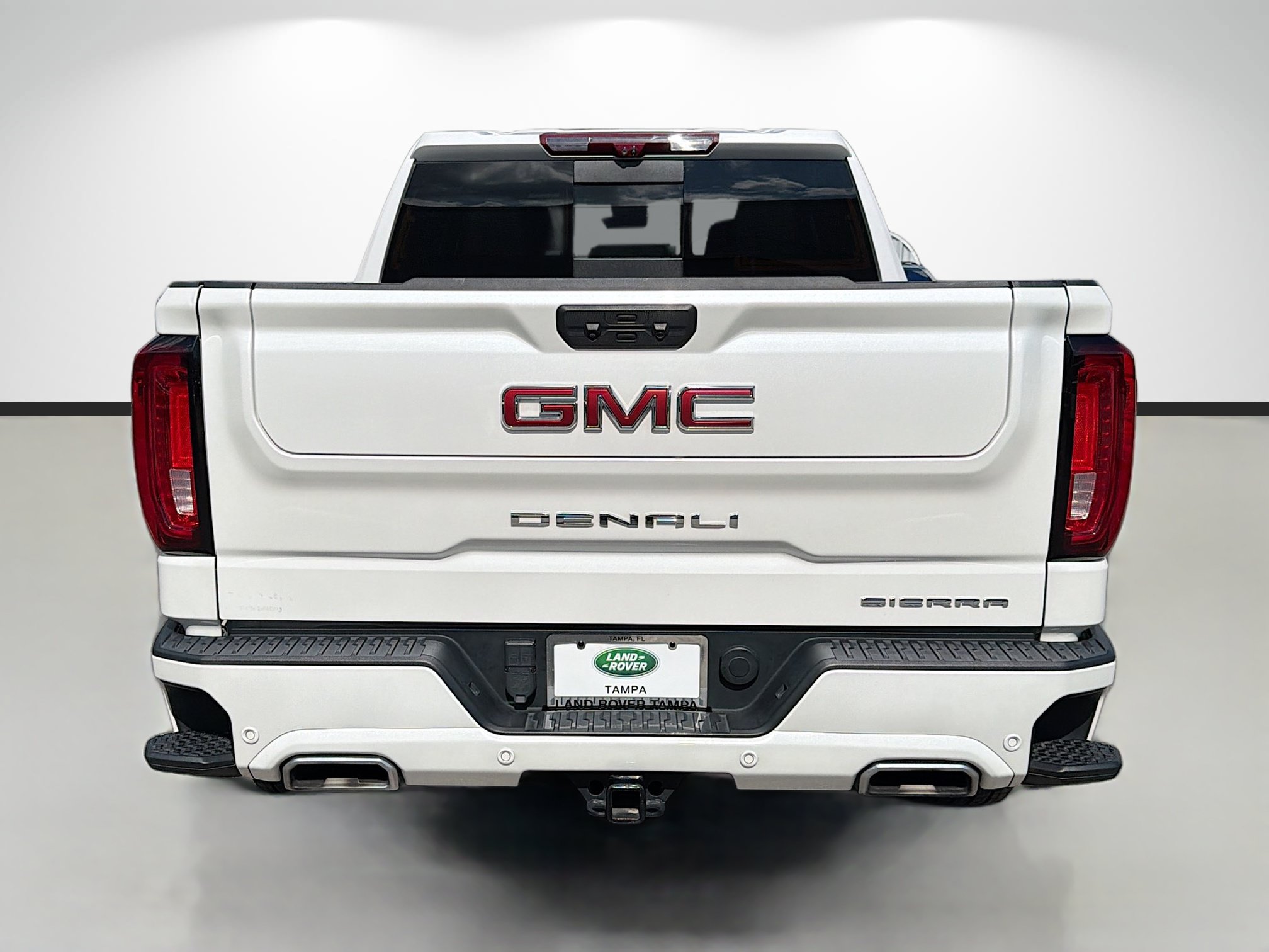 Used 2024 GMC Sierra 1500 Denali AWD/4WD image 4