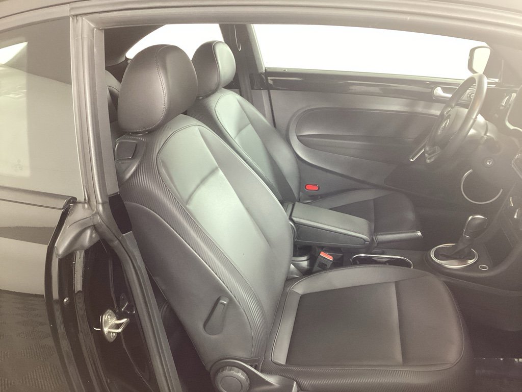 Used 2016 Volkswagen Beetle 1.8T SE image 8