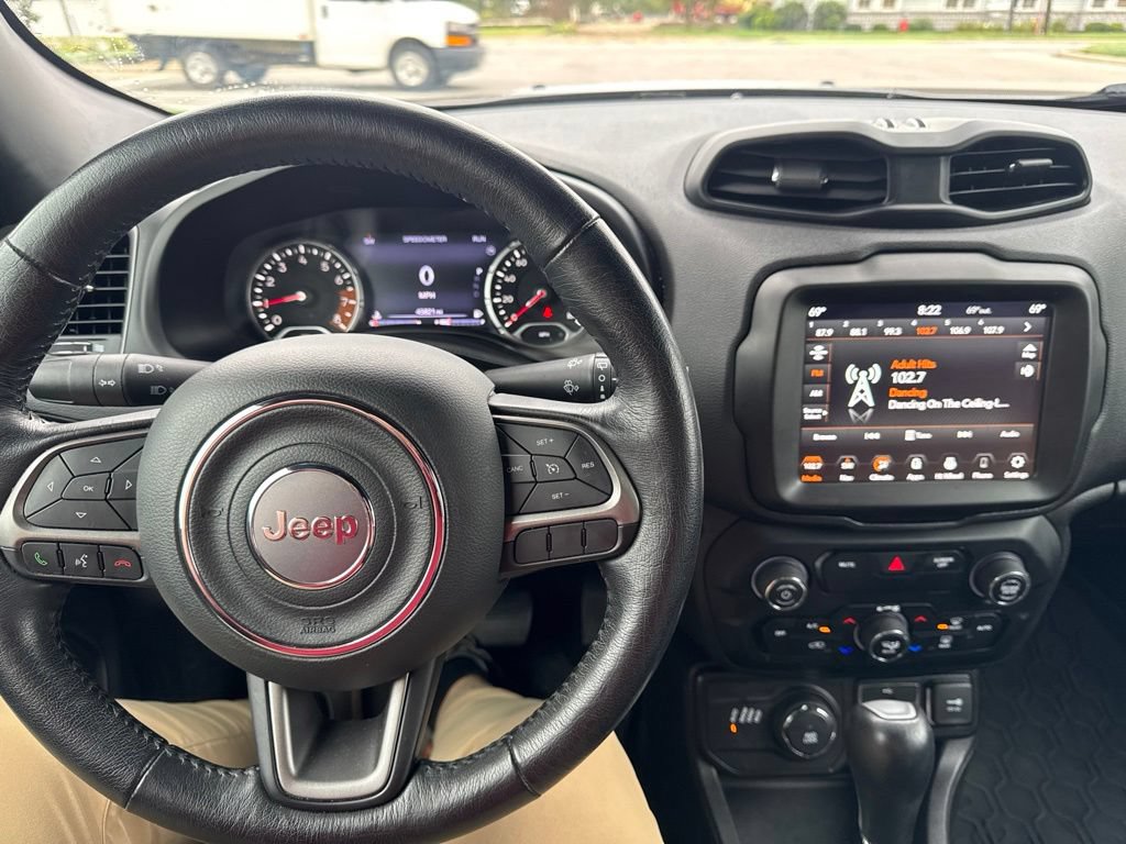 Used 2020 Jeep Renegade Altitude AWD/4WD image 15