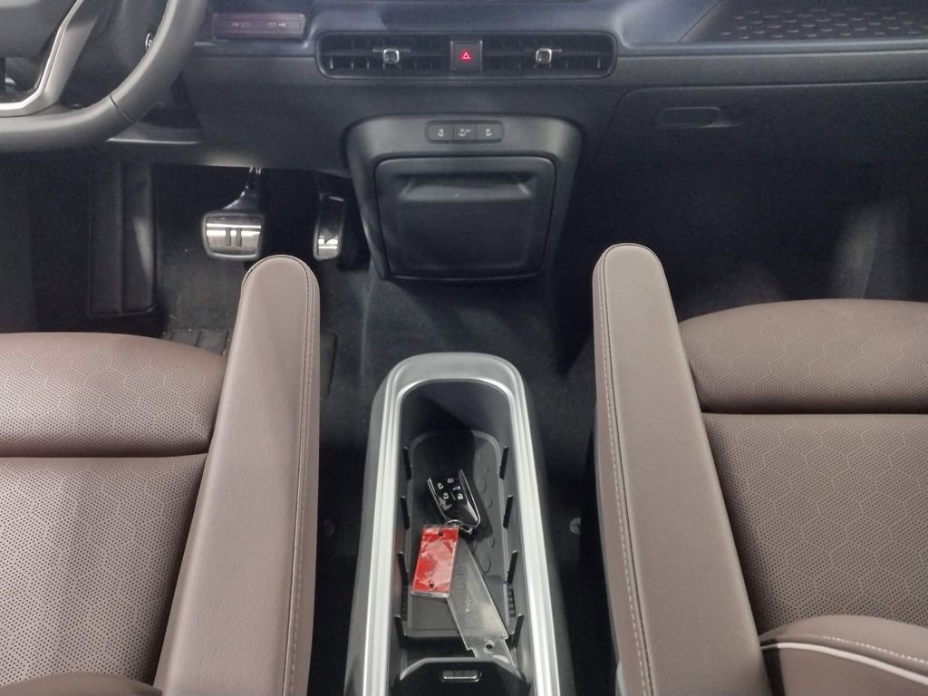 New 2025 Volkswagen ID. Buzz Pro S image 35