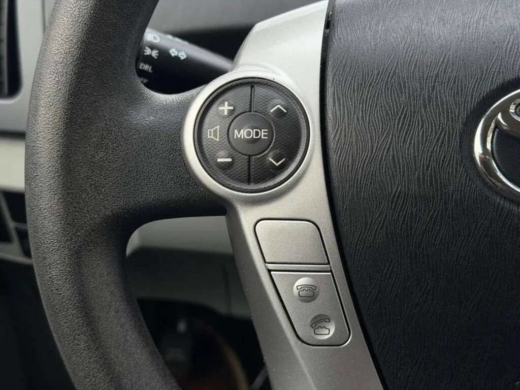 Used 2013 Toyota Prius Two image 8