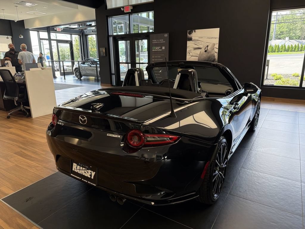 New 2026 MAZDA MX-5 Miata Grand Touring w/ Appearance Package RWD image 8