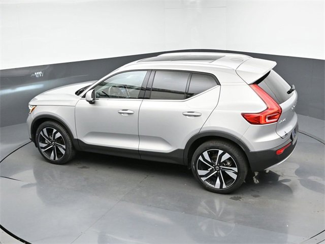 Used 2024 Volvo XC40 B5 Plus w/ Climate Package image 46