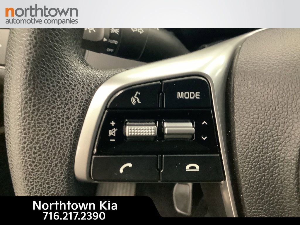 Used 2019 Kia Sorento LX image 11