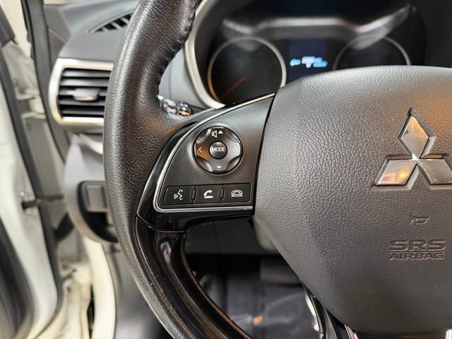 Used 2018 Mitsubishi Eclipse Cross SE image 16