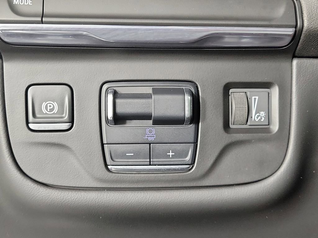 Used 2025 Cadillac Escalade Premium Luxury w/ LPO, Floor Liner Package image 32