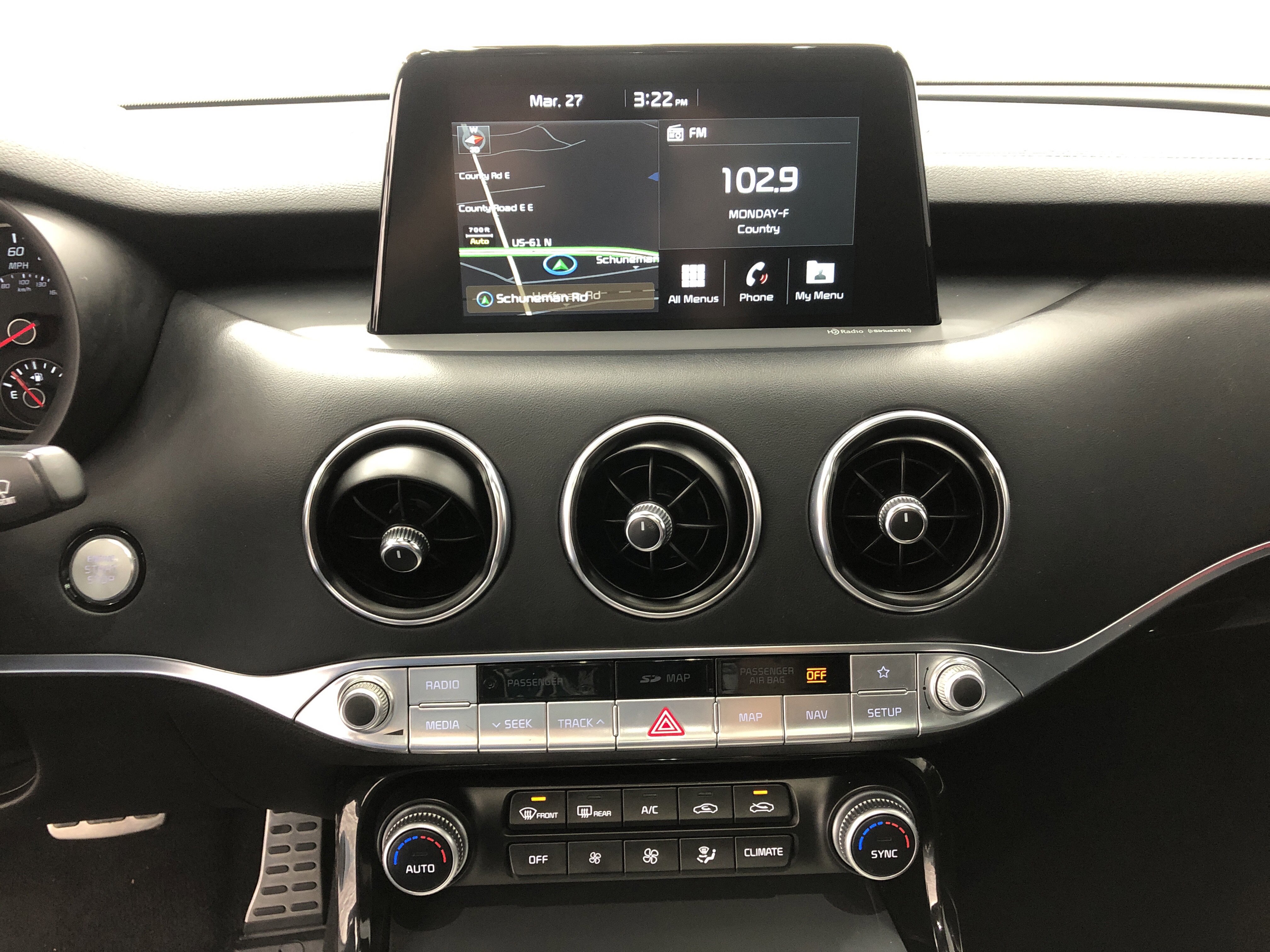 Used 2018 Kia Stinger GT2 AWD/4WD image 22