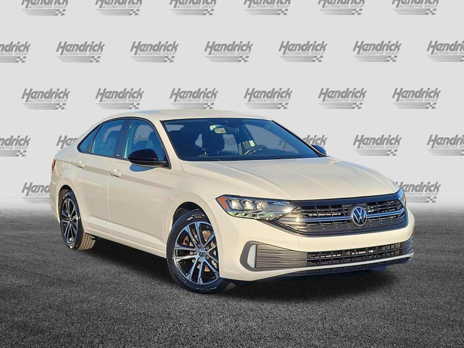 Used 2023 Volkswagen Jetta Sport FWD image 2