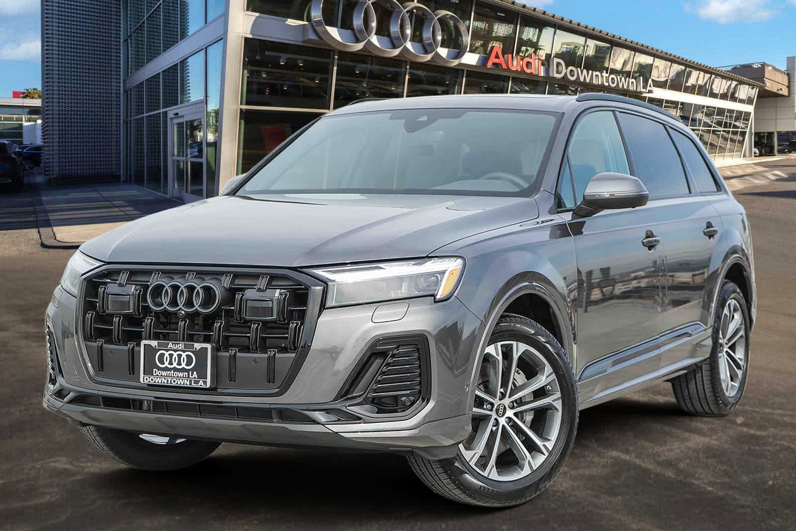 New 2026 Audi Q7 2.0T Premium image 1