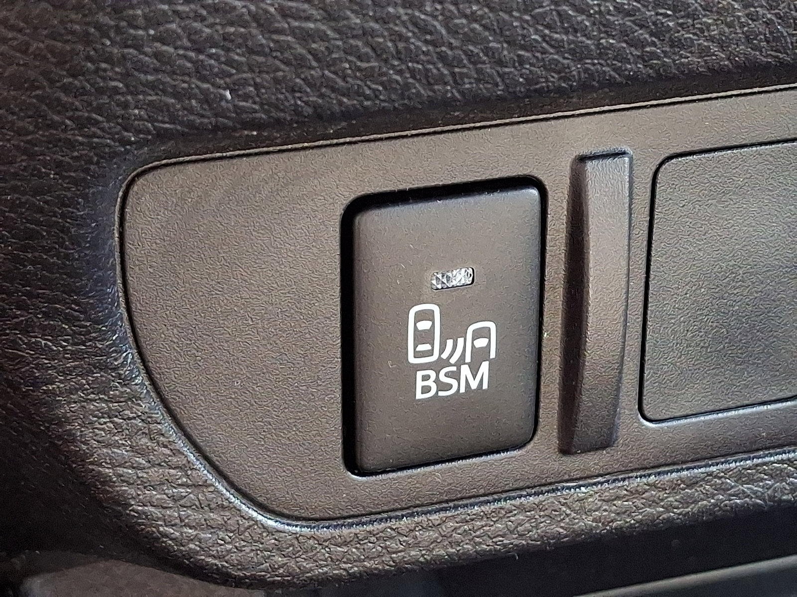 Used 2021 Toyota Tacoma TRD Sport w/ TRD Premium Sport Package image 24