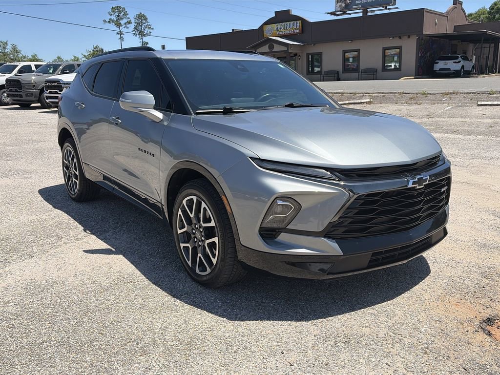 Used 2023 Chevrolet Blazer RS w/ Driver Confidence II Package AWD/4WD image 13