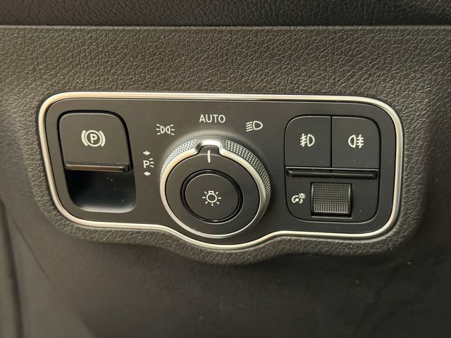 Certified 2023 Mercedes-Benz GLB 250 4MATIC image 21