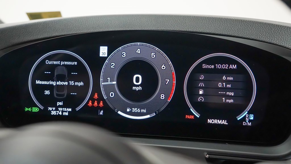 Certified 2025 Porsche Cayenne Coupe image 26