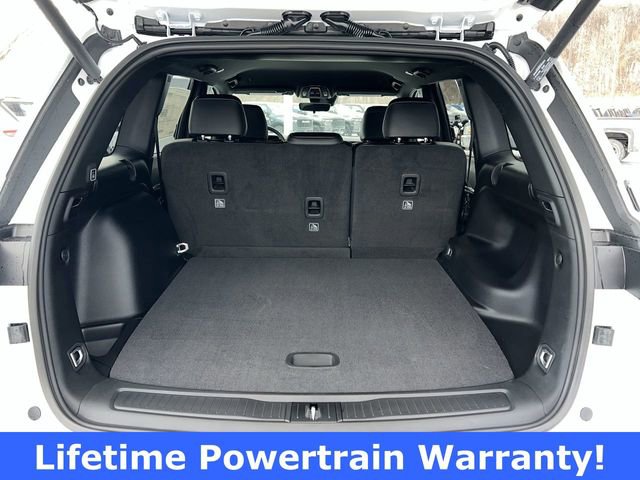 New 2025 Jeep Grand Cherokee Limited w/ Black Appearance Package image 24