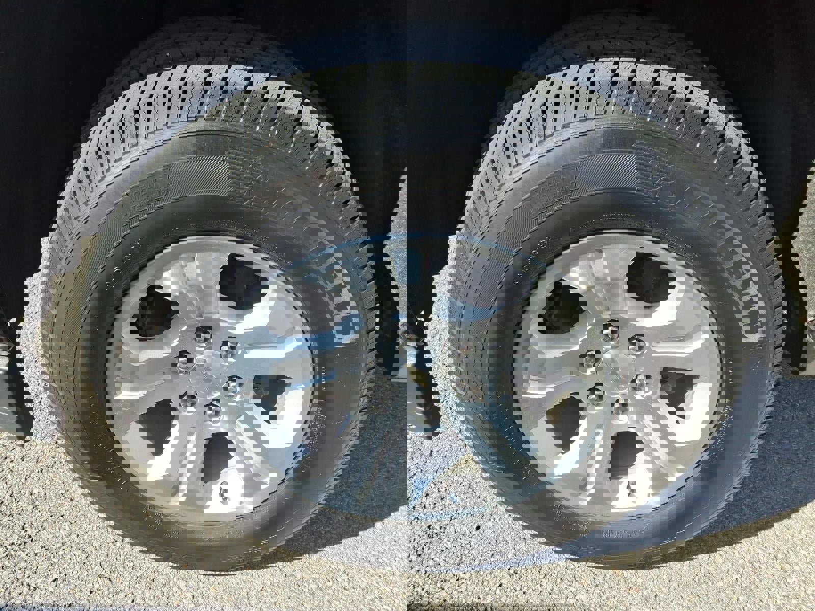 Used 2018 Chevrolet Silverado 1500 LT w/ All Star Edition image 5