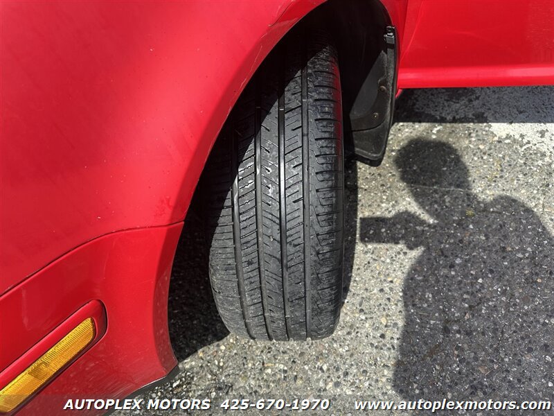 Used 2005 Volkswagen GTI 1.8T FWD image 27