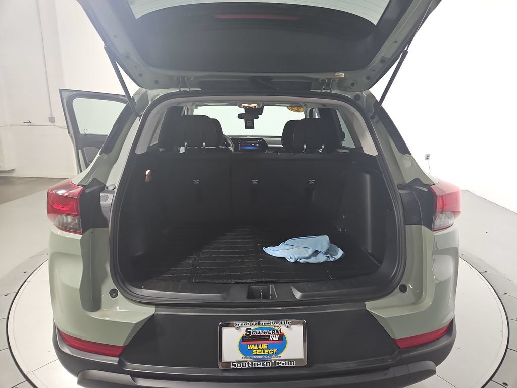Used 2025 Chevrolet TrailBlazer LS w/ LS Convenience Package AWD/4WD image 22